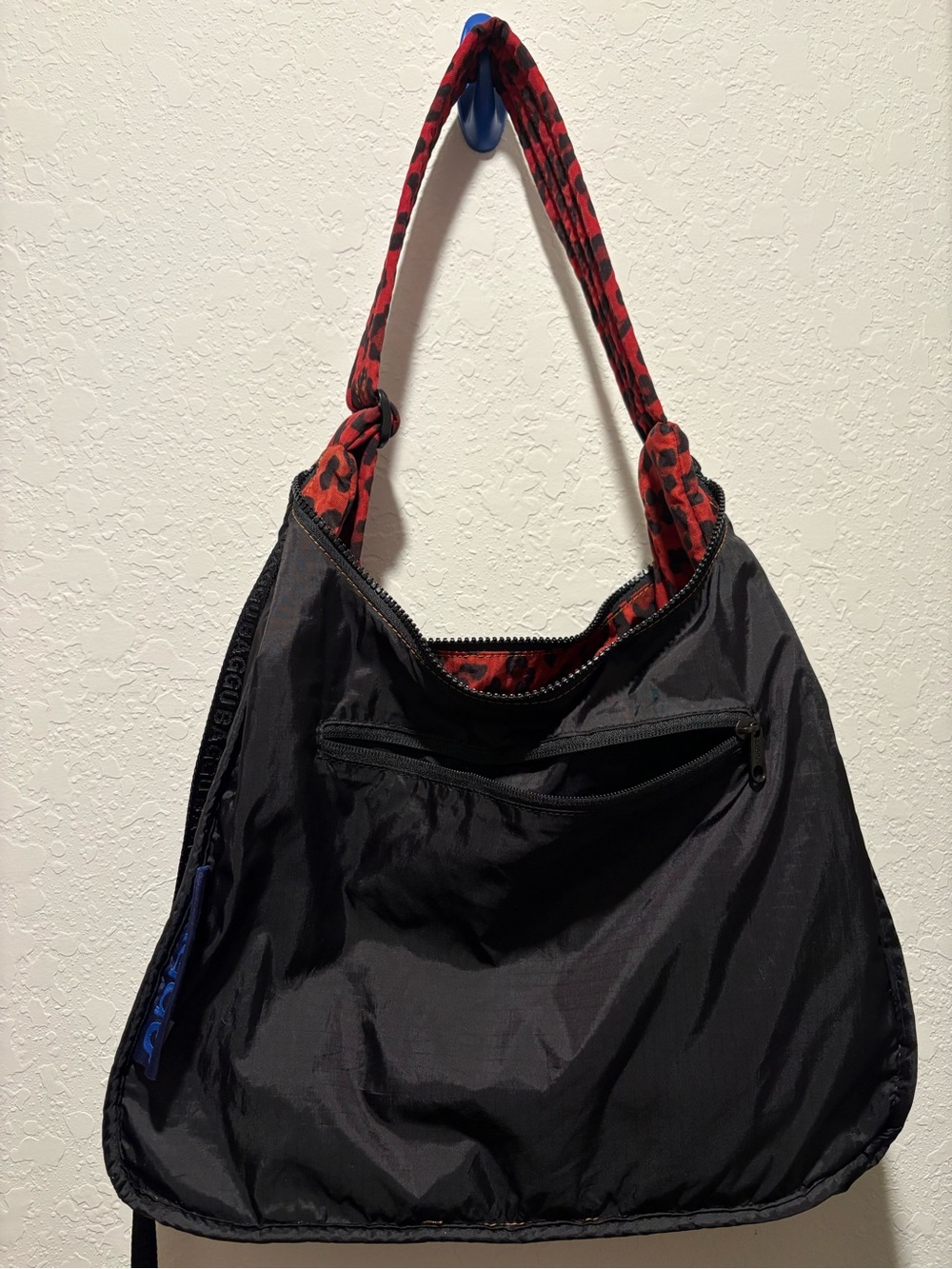 Baggu Large Shoulder Bag in Custom Dye (Leopard Print) - Picture 4 of 6